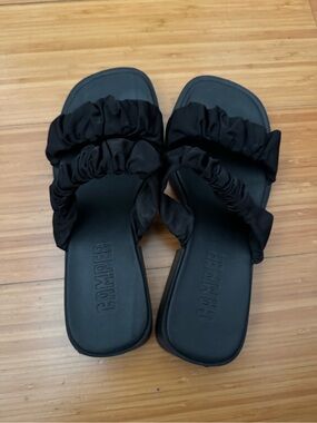 Camper Black Ruffle Slide Sandals
